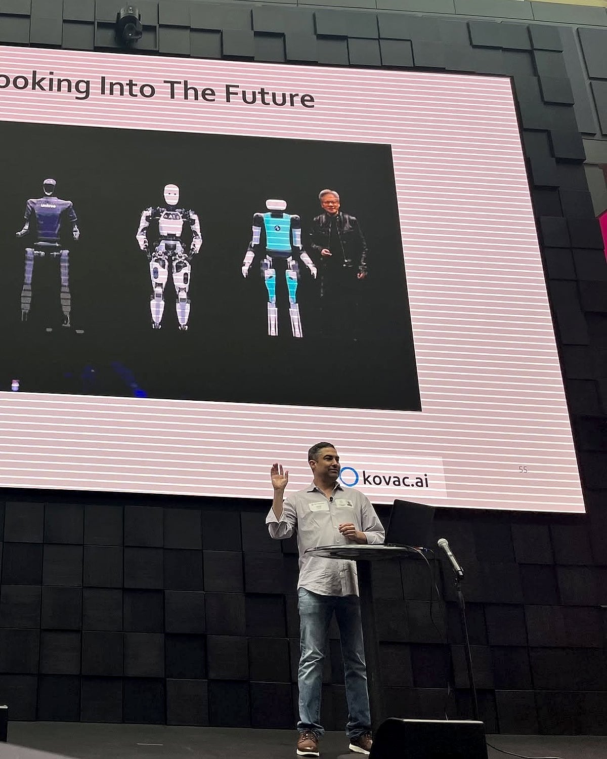 kovac.ai keynote session with live audience presentation